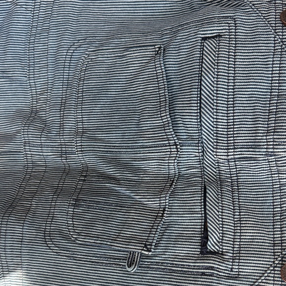 Duluth Trading Co Blue Women's Jeans Overalls - Picture 3 of 3